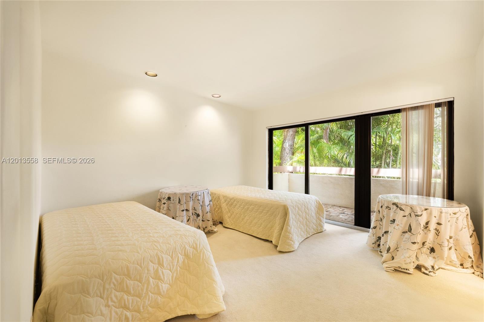 SANS SOUCI CORR PL OF 2ND - Residential