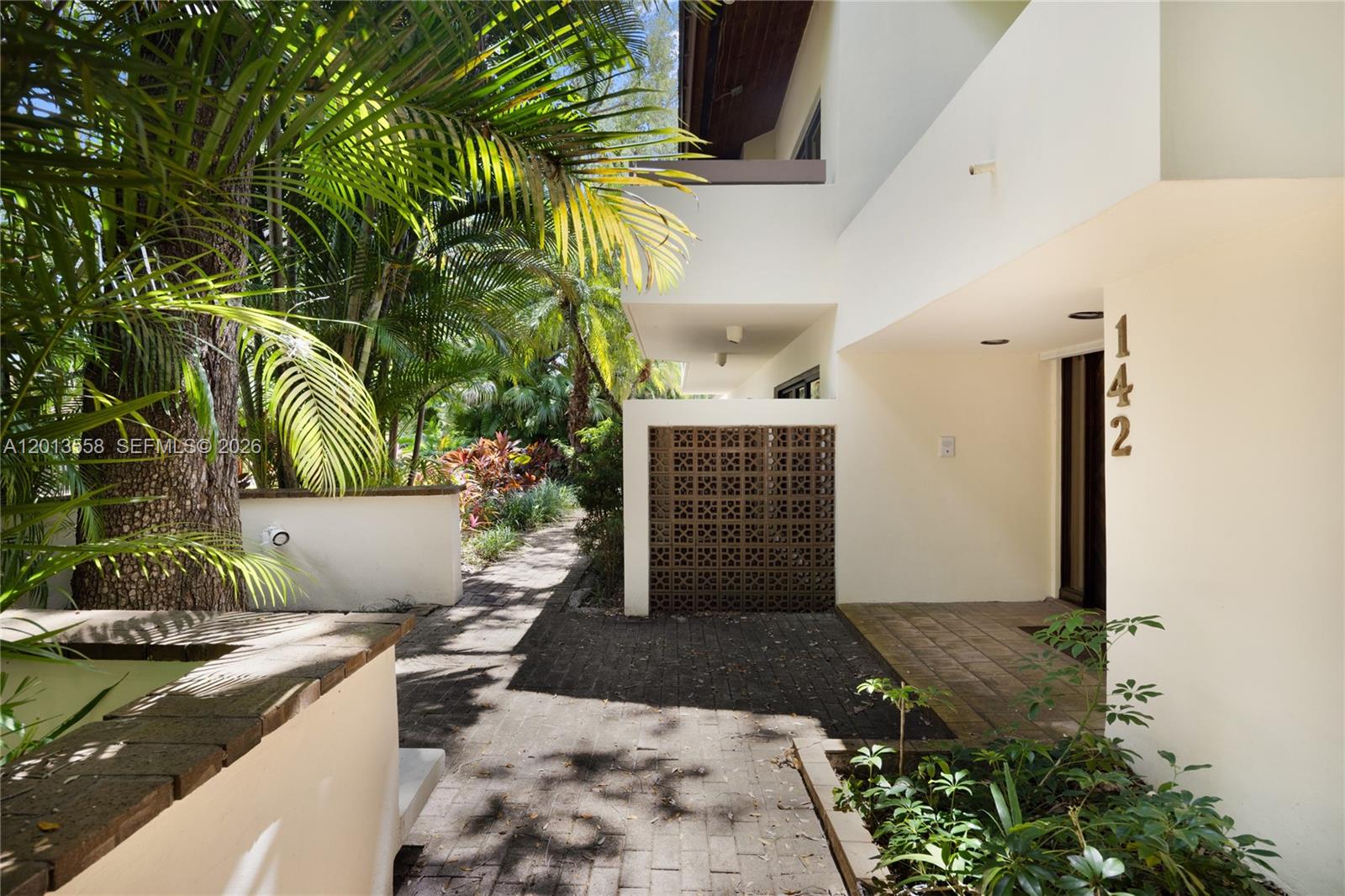 SANS SOUCI CORR PL OF 2ND - Residential