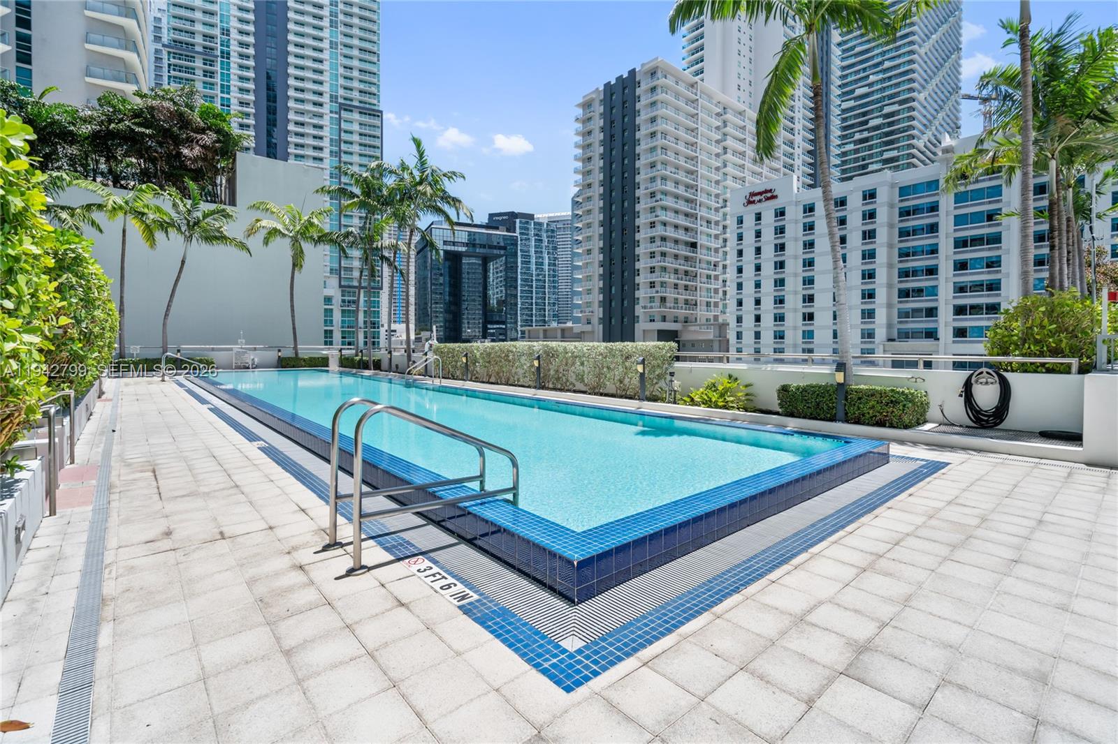 THE AXIS ON BRICKELL - Residential
