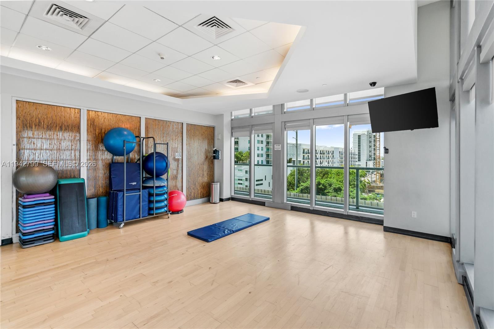 THE AXIS ON BRICKELL - Residential