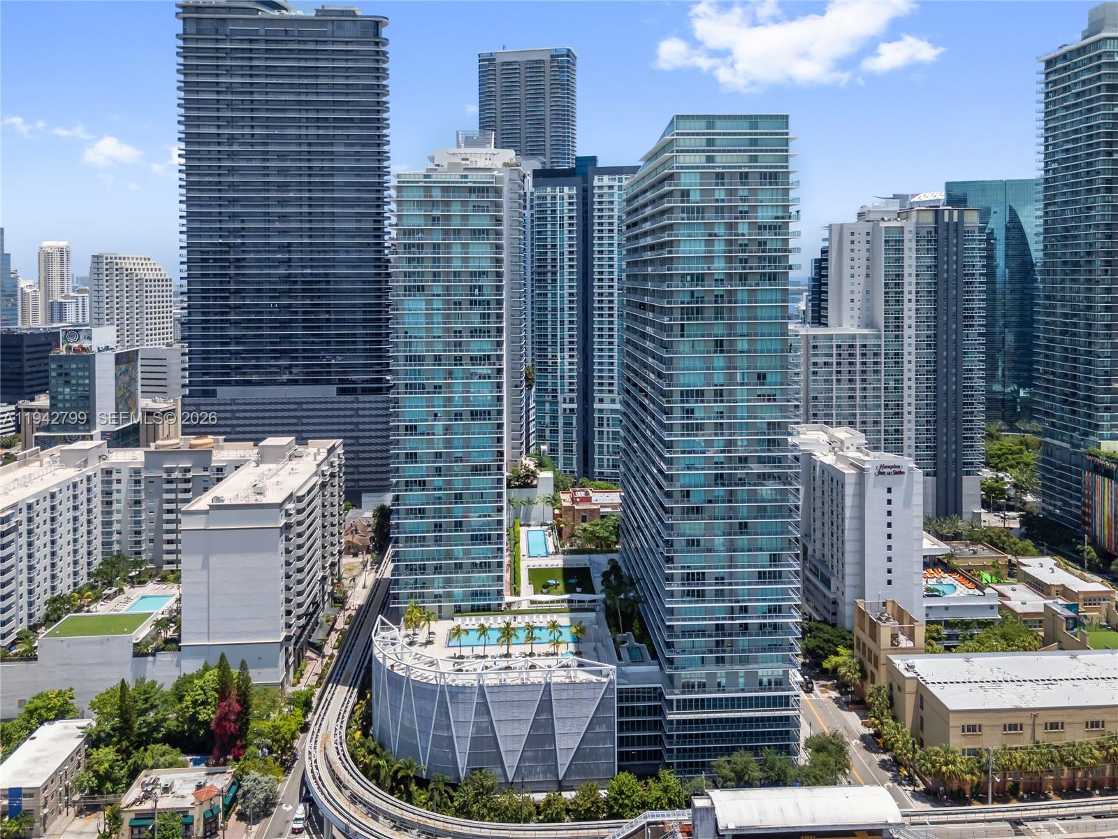 THE AXIS ON BRICKELL - Residential