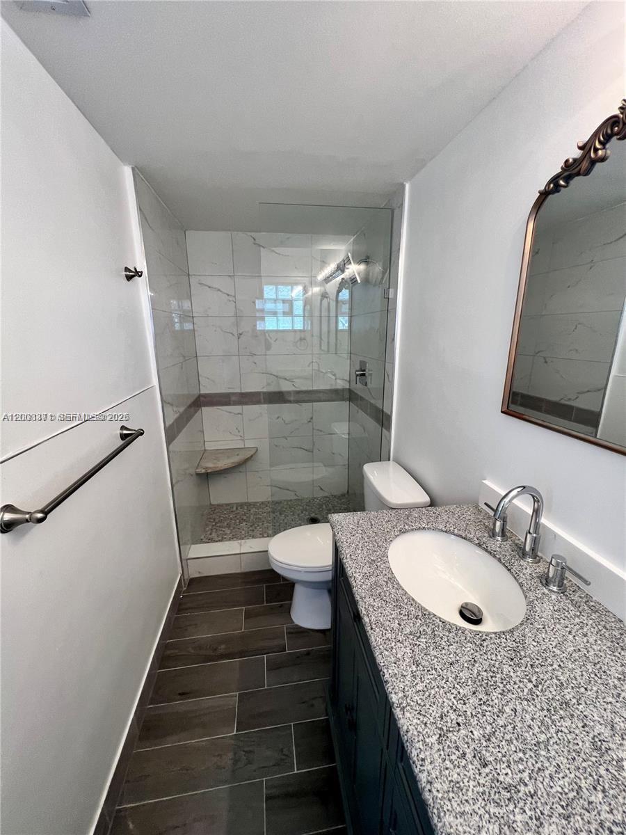 TREASURE IS 1ST ADDN PORT - Residential Lease