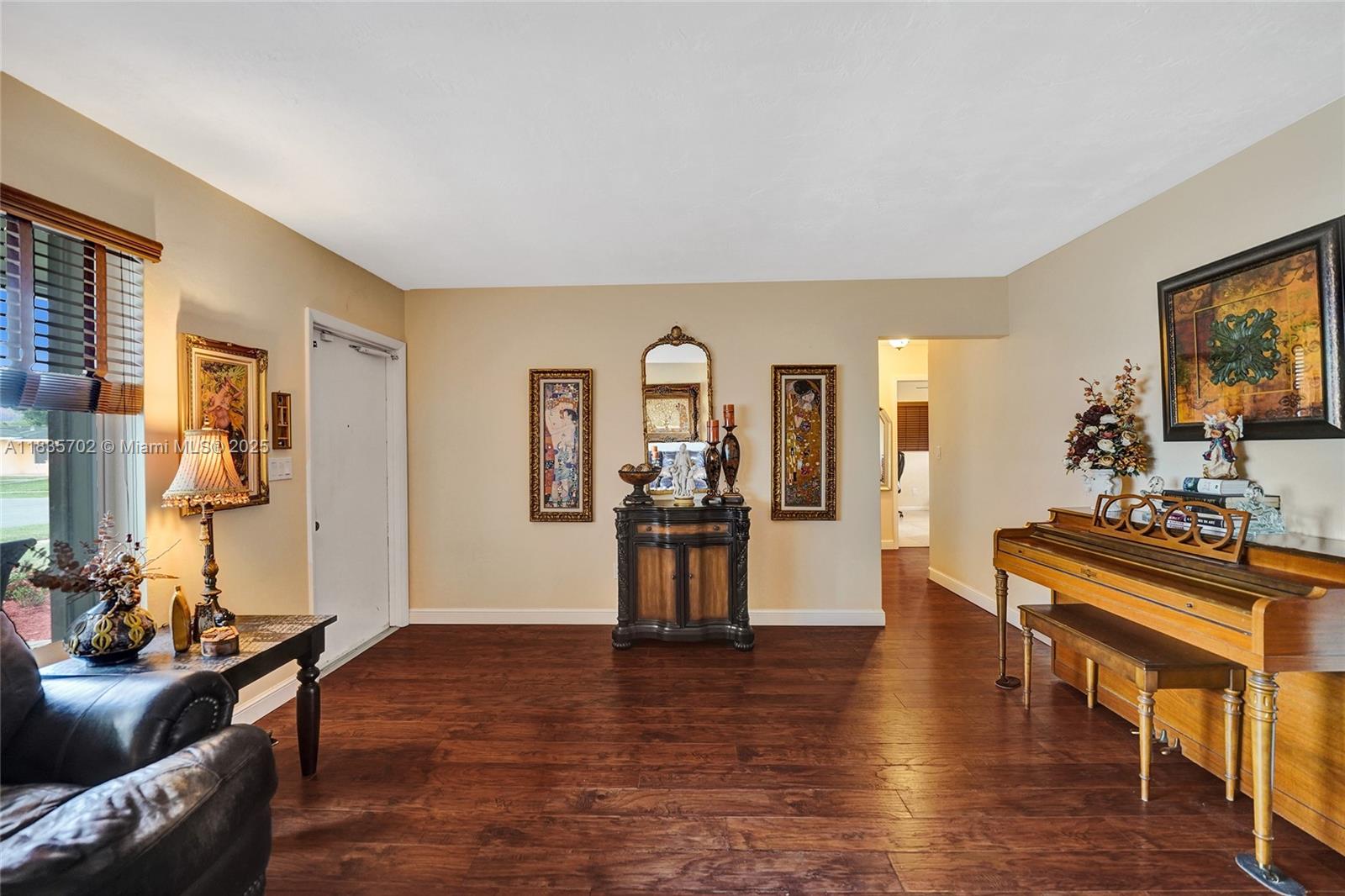 PEMBROKE LAKES SEC 2 - Residential