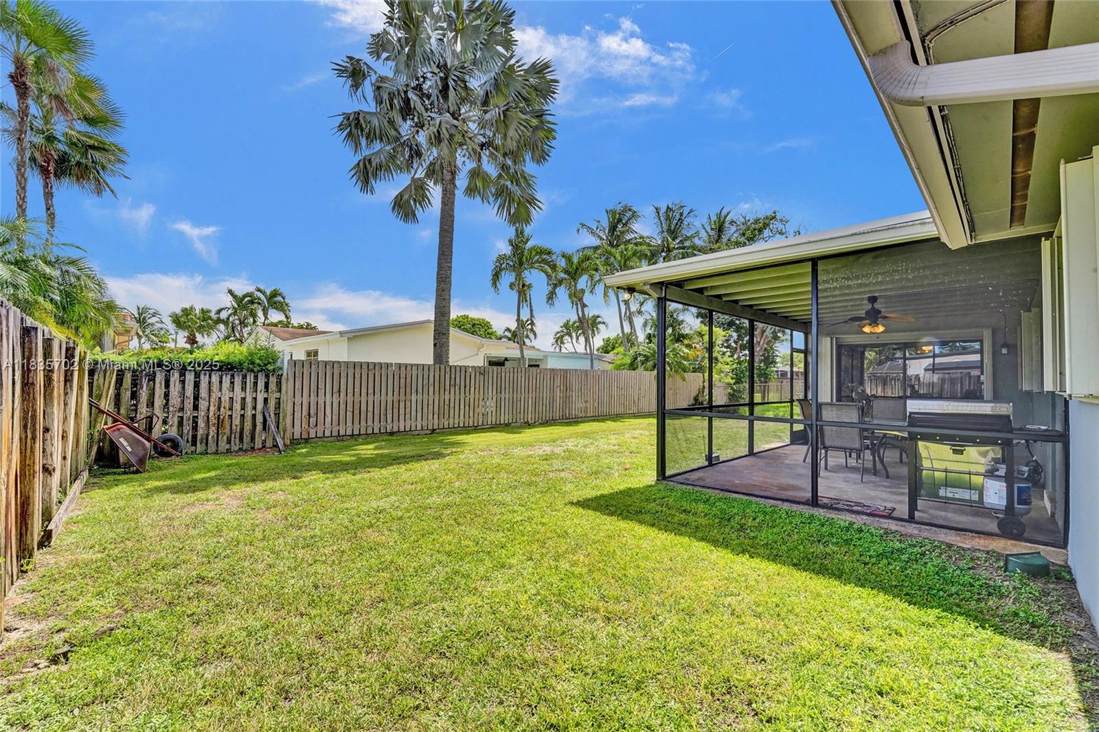 PEMBROKE LAKES SEC 2 - Residential