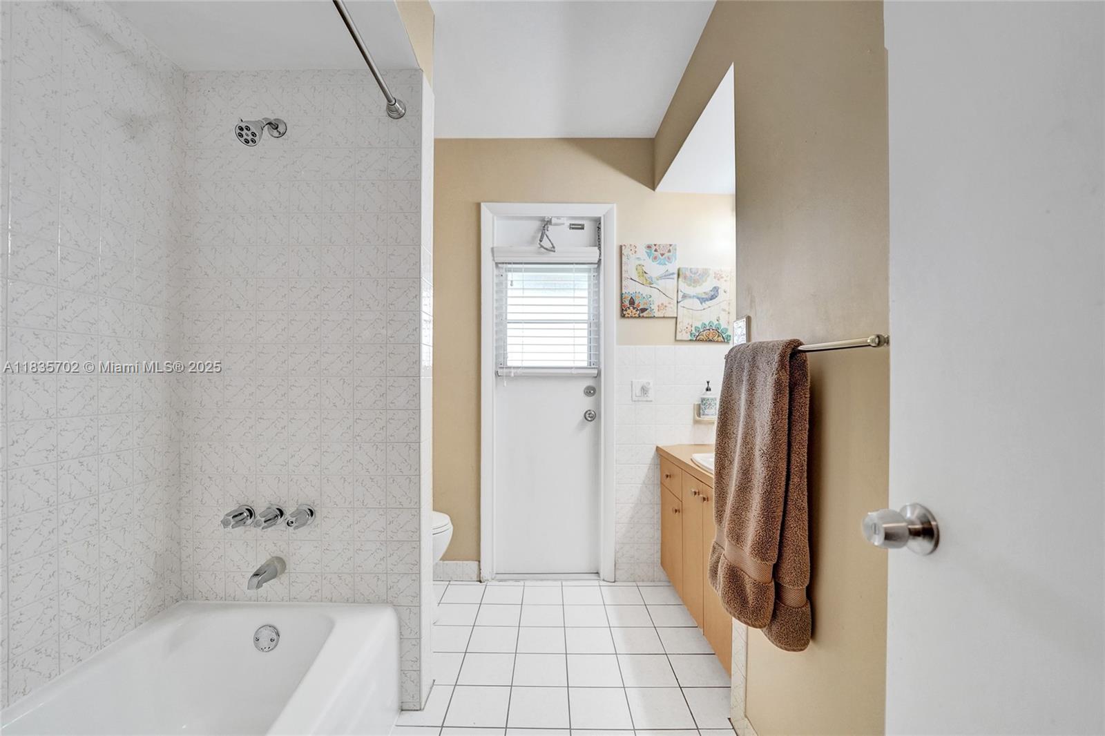 PEMBROKE LAKES SEC 2 - Residential