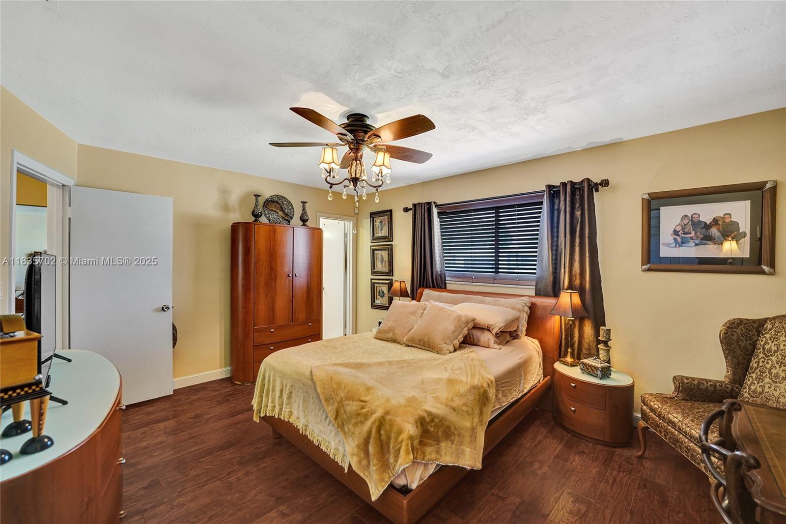 PEMBROKE LAKES SEC 2 - Residential