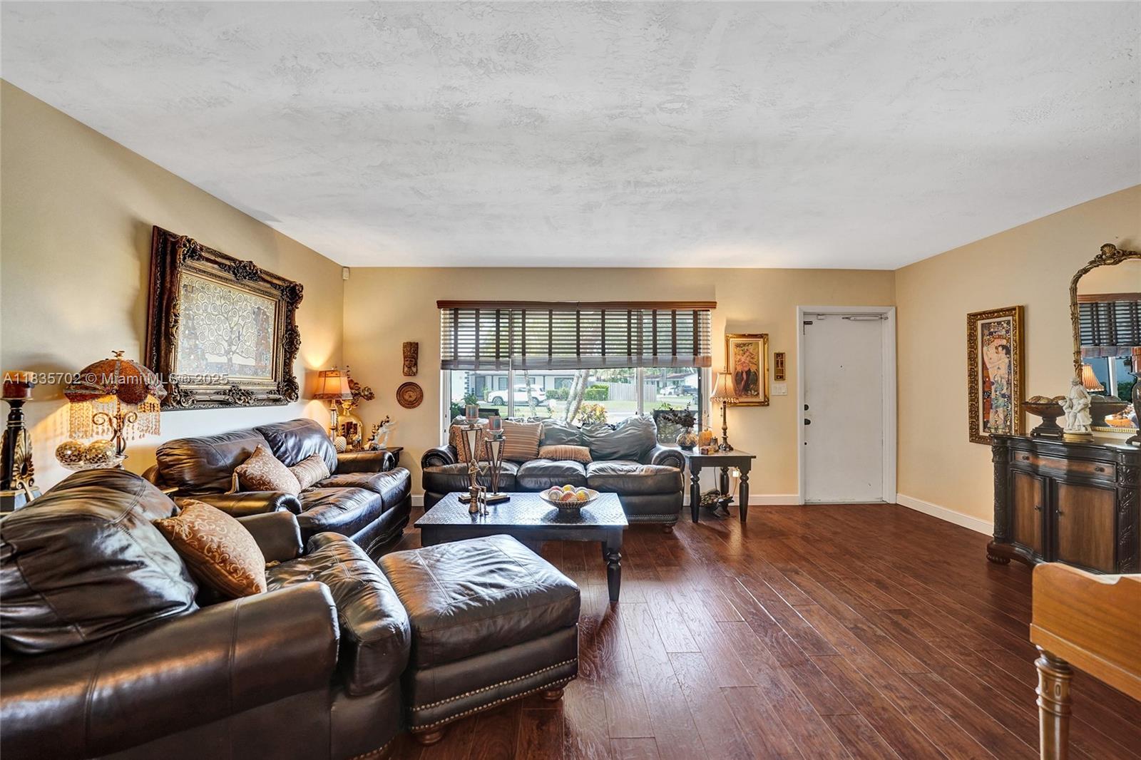 PEMBROKE LAKES SEC 2 - Residential