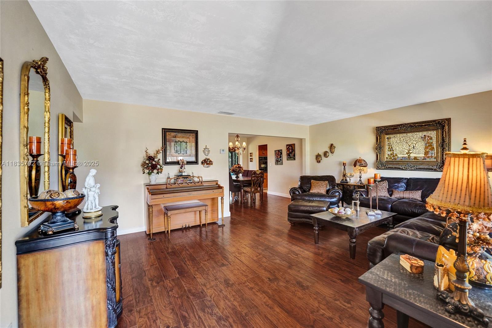 PEMBROKE LAKES SEC 2 - Residential