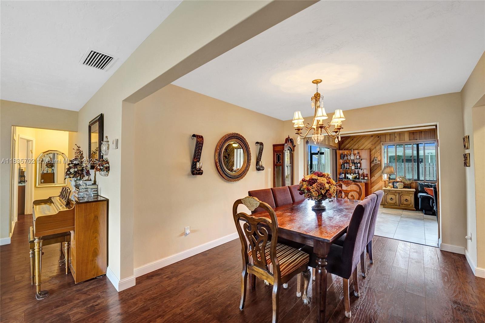 PEMBROKE LAKES SEC 2 - Residential