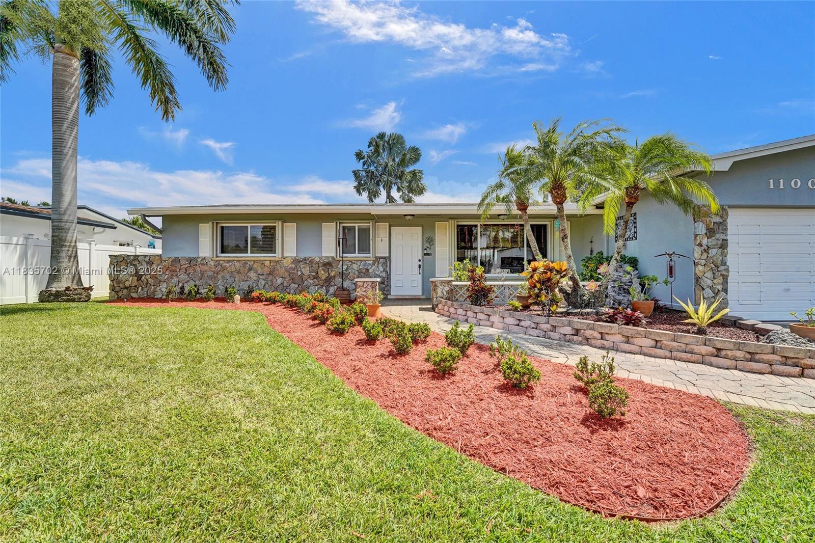 PEMBROKE LAKES SEC 2 - Residential