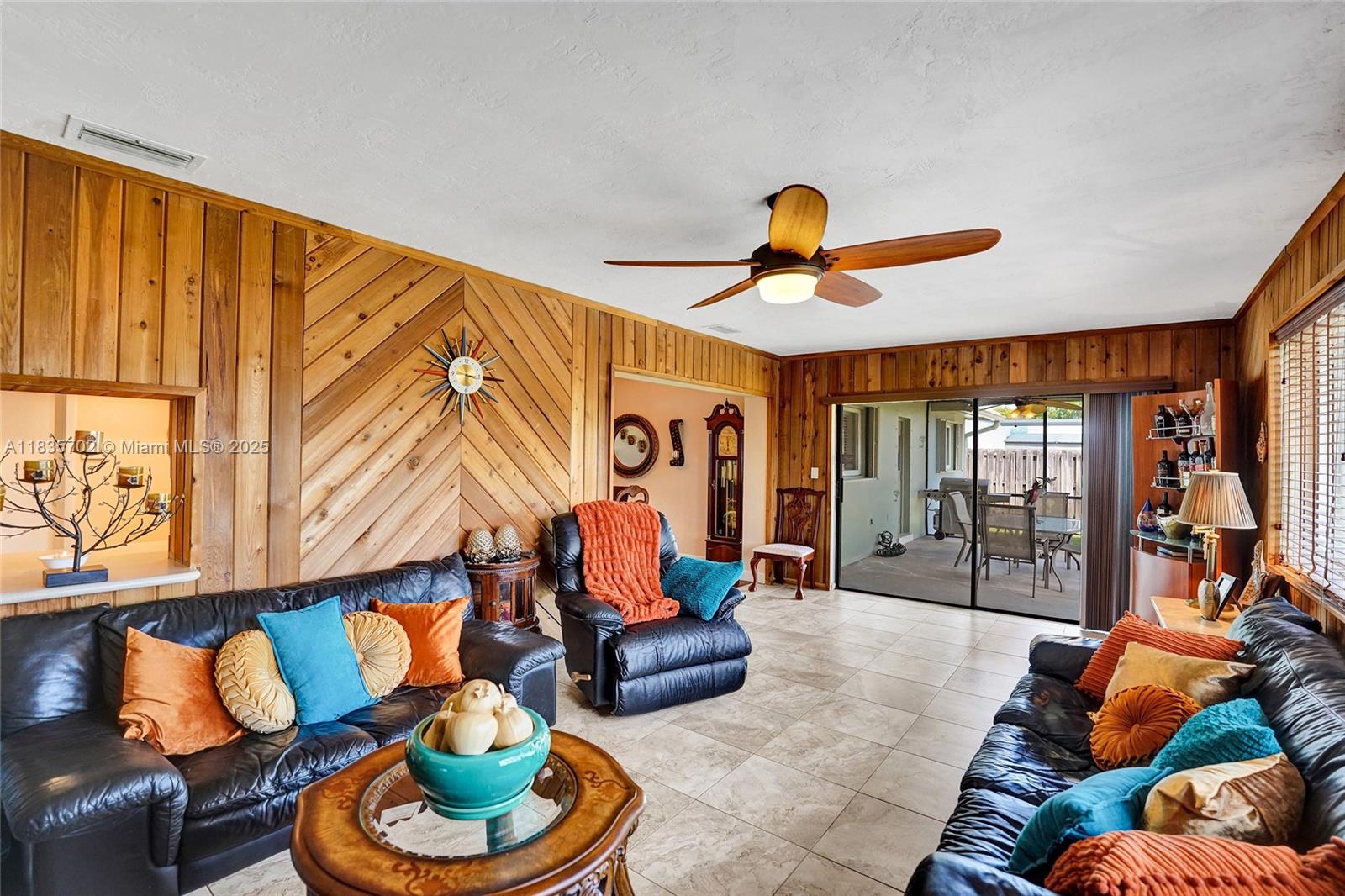 PEMBROKE LAKES SEC 2 - Residential