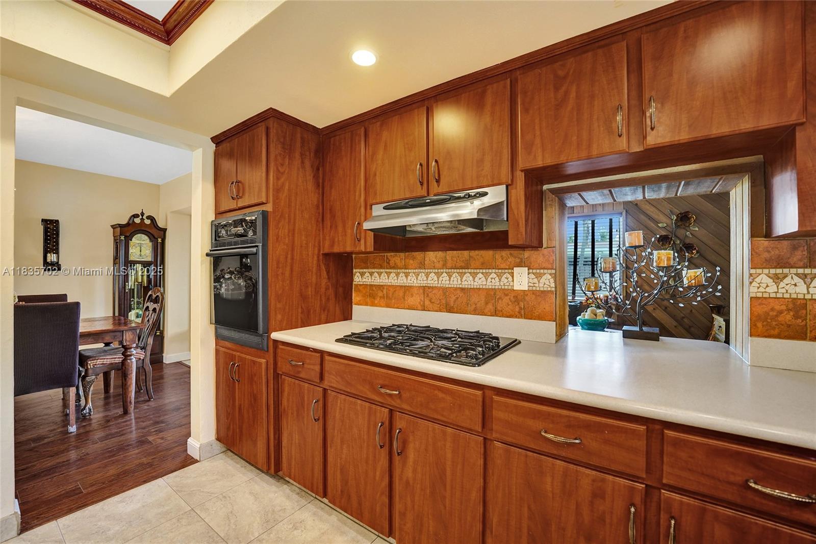 PEMBROKE LAKES SEC 2 - Residential