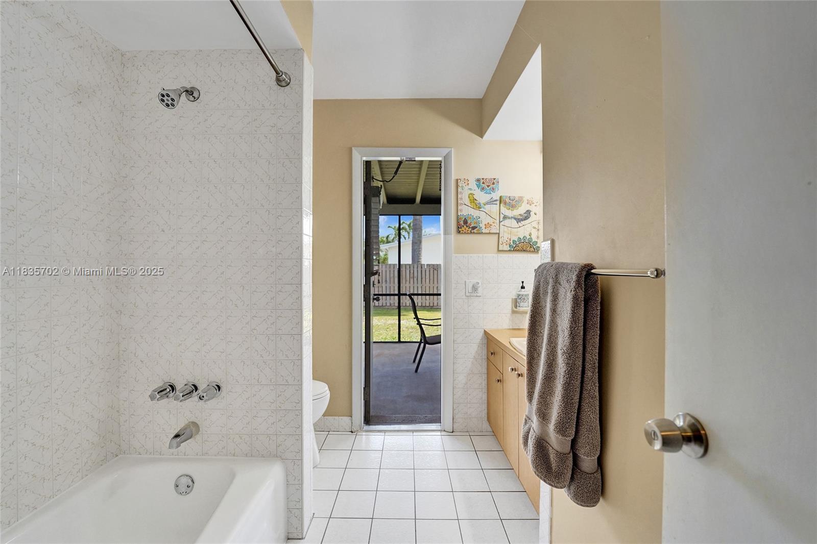 PEMBROKE LAKES SEC 2 - Residential