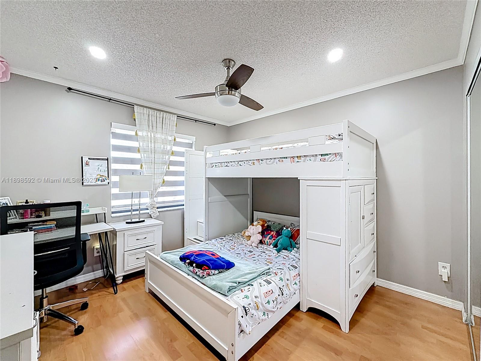 BOULEVARD WOODS WEST SEC - Residential Lease