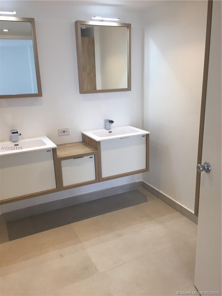 Parc Central Aventura Eas - Residential Lease