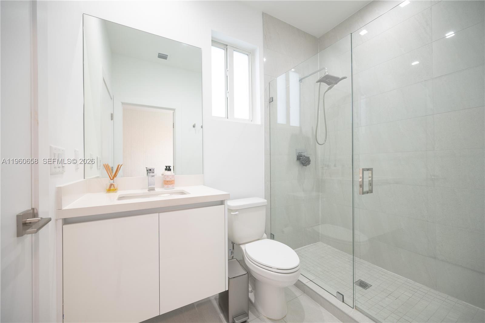 DORAL PALMS SOUTH - Residential