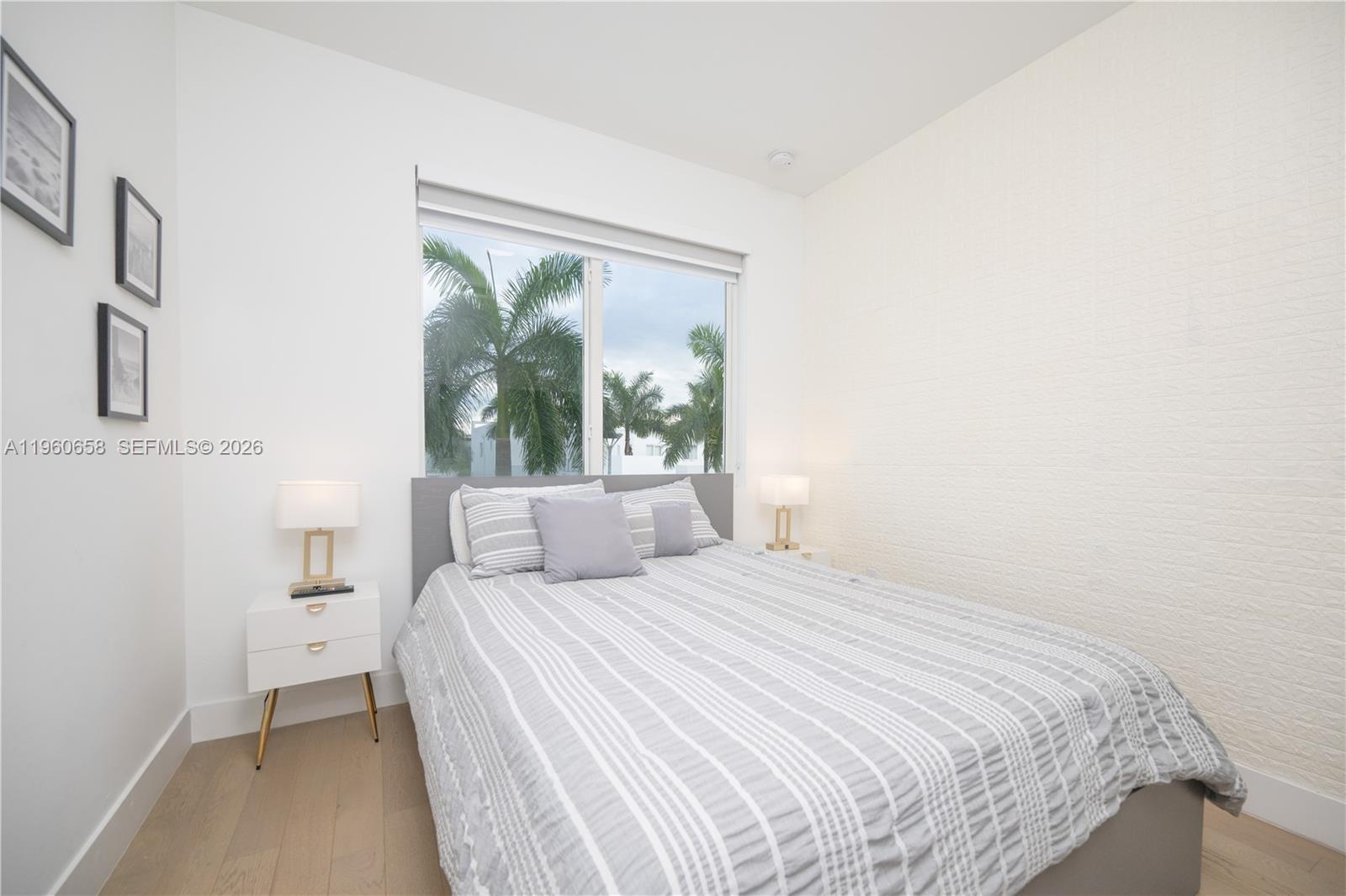 DORAL PALMS SOUTH - Residential