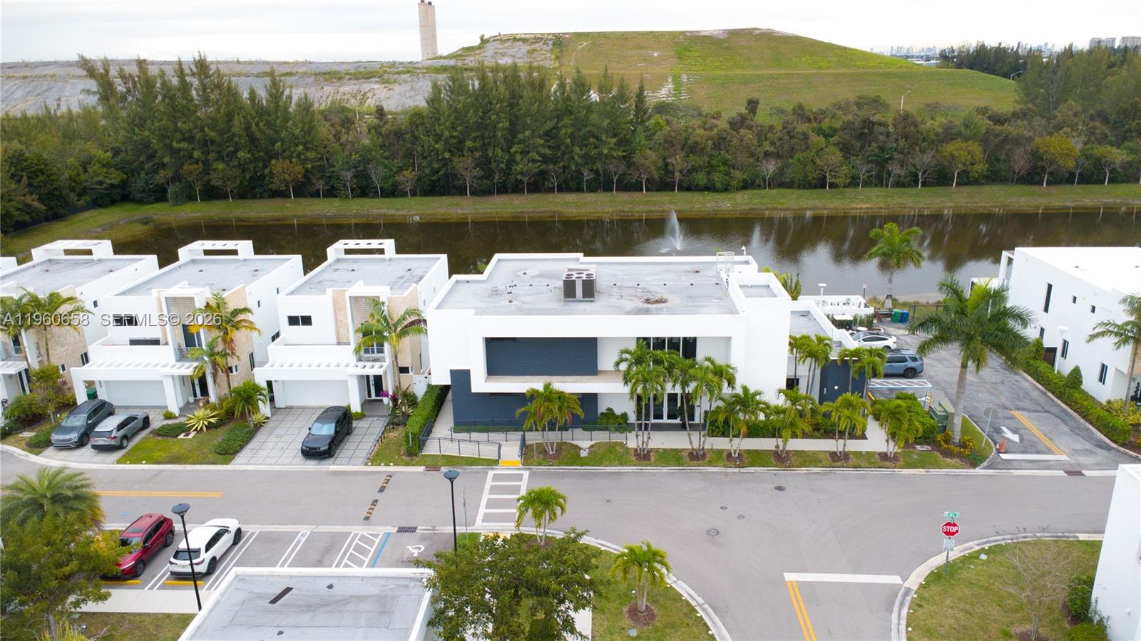 DORAL PALMS SOUTH - Residential