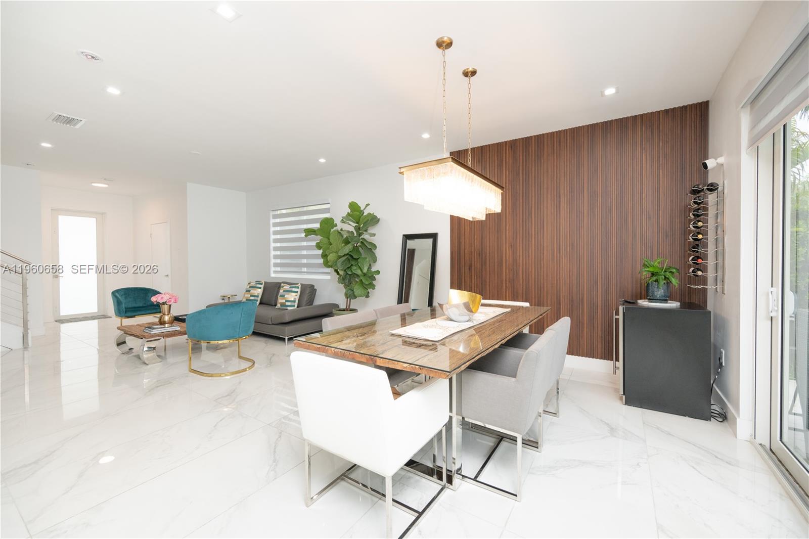 DORAL PALMS SOUTH - Residential