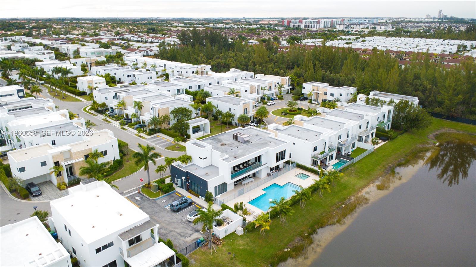 DORAL PALMS SOUTH - Residential