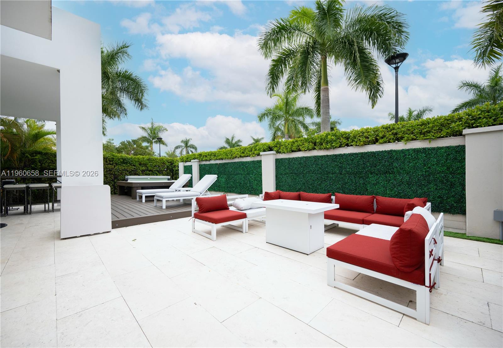 DORAL PALMS SOUTH - Residential