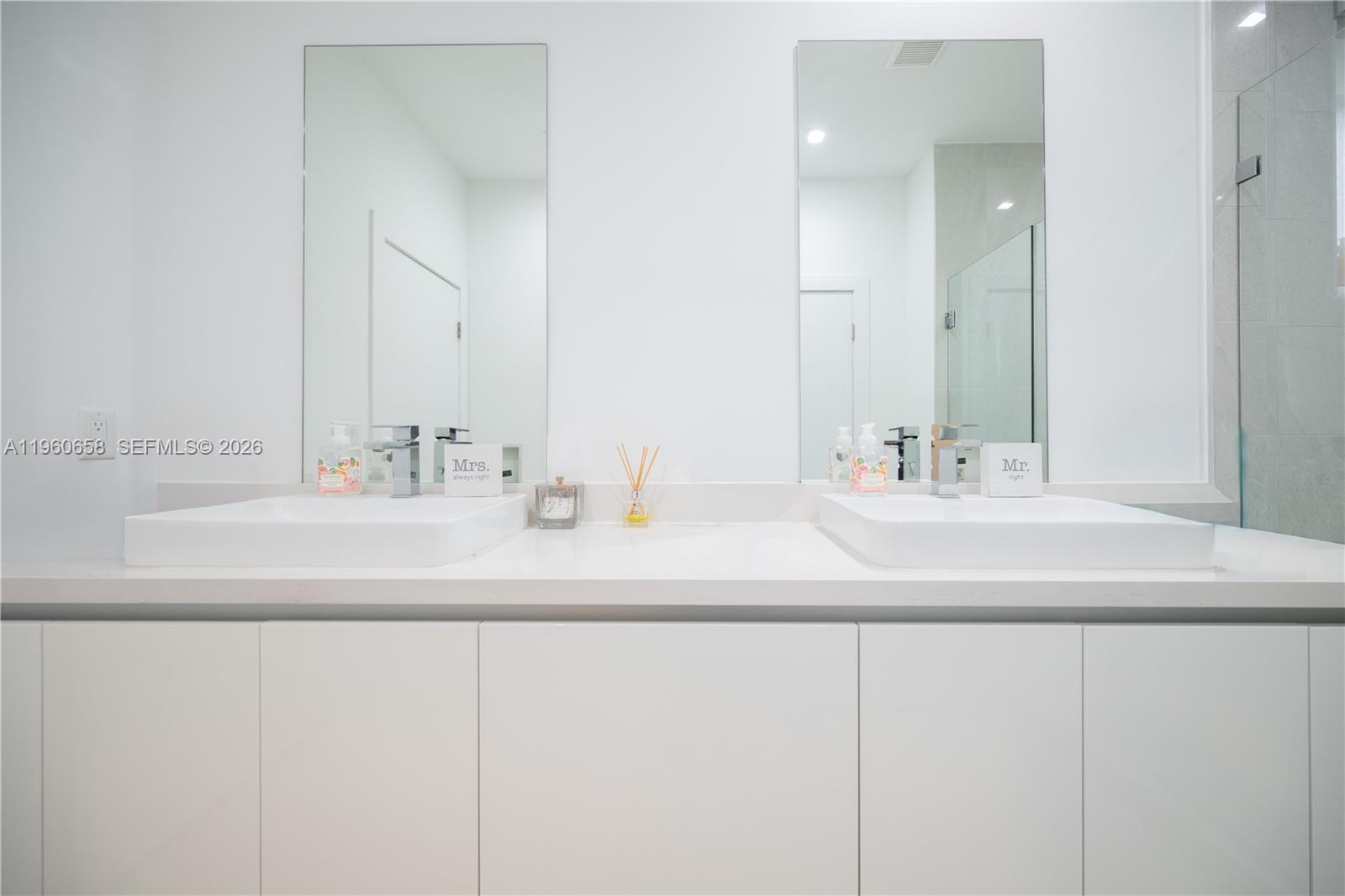 DORAL PALMS SOUTH - Residential