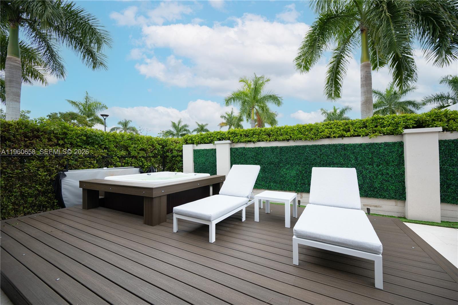 DORAL PALMS SOUTH - Residential