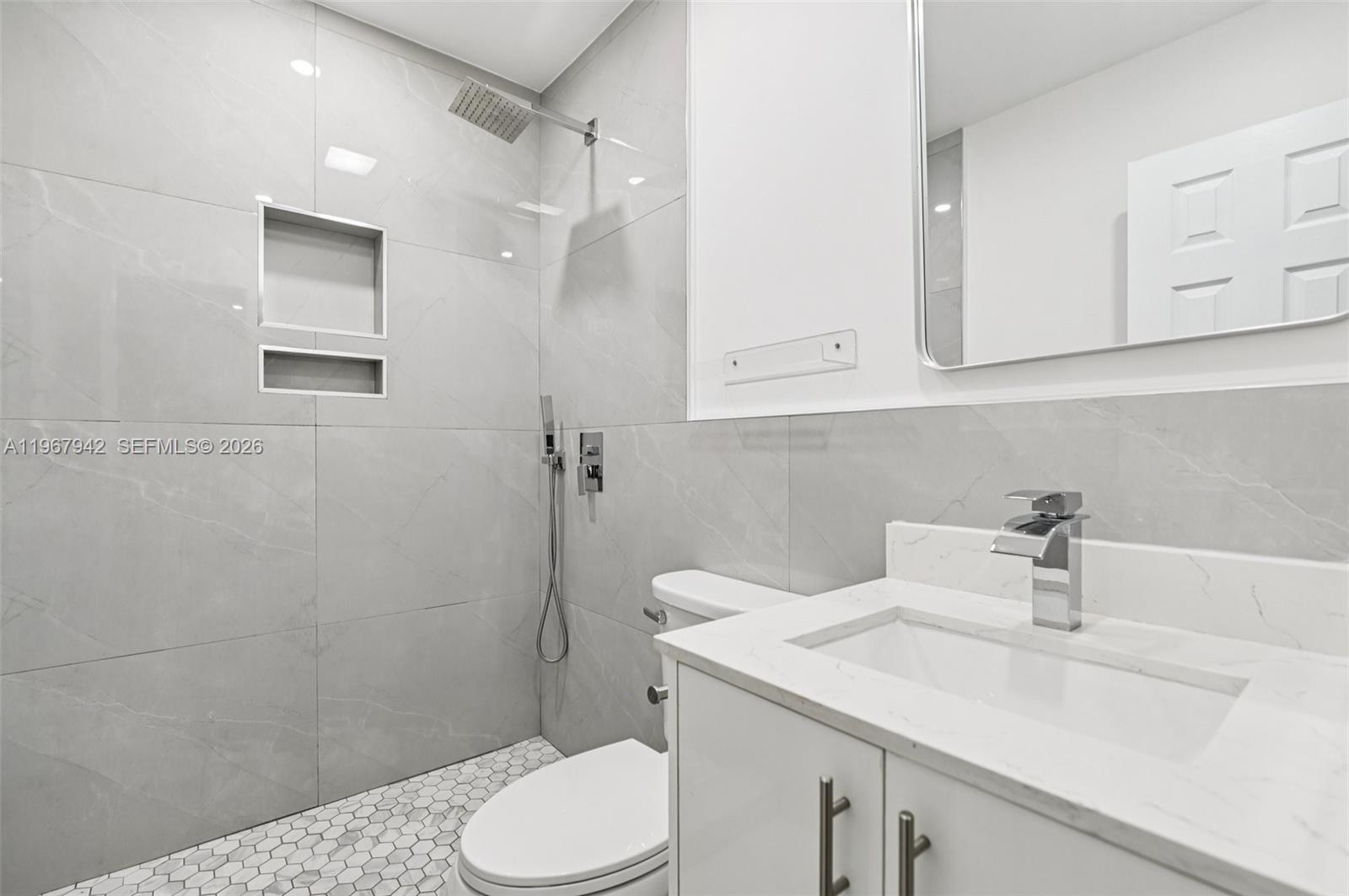 LIME GROVE ESTATES SEC 3 - Residential