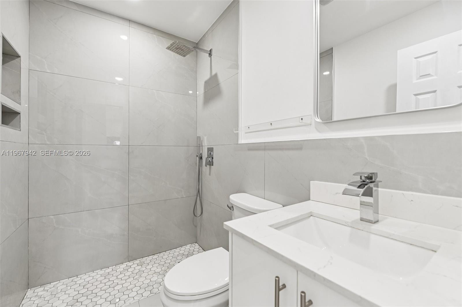 LIME GROVE ESTATES SEC 3 - Residential