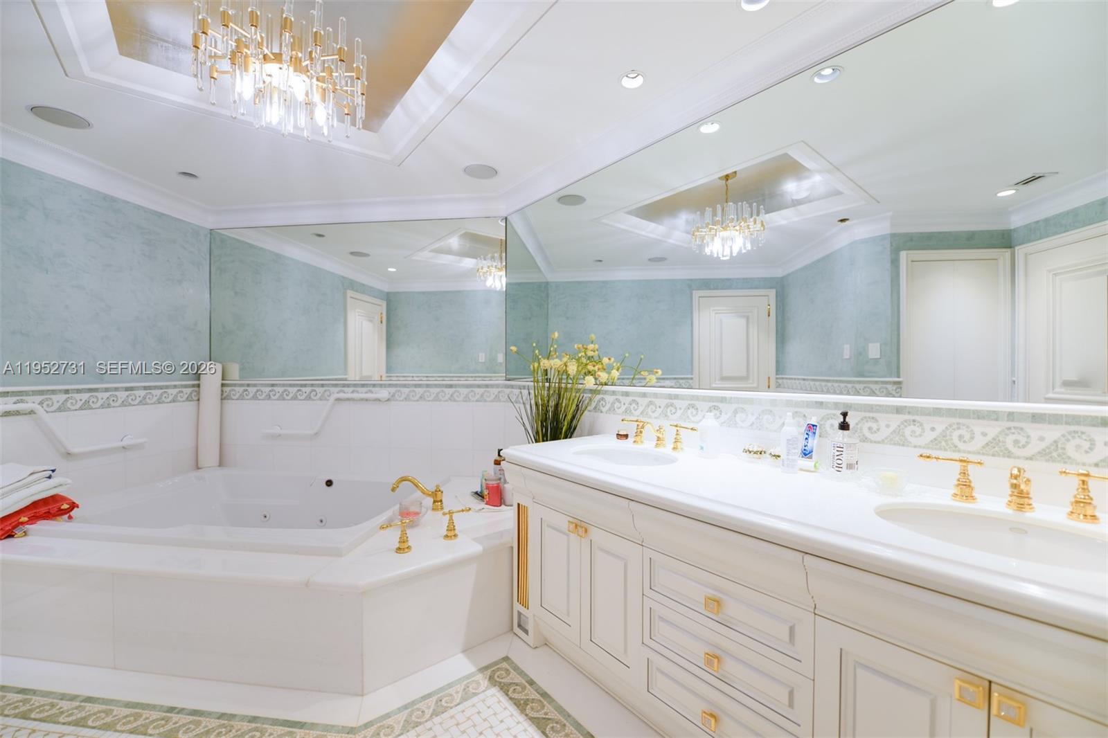 2800 ISL BLVD WILLIAMS IS - Residential