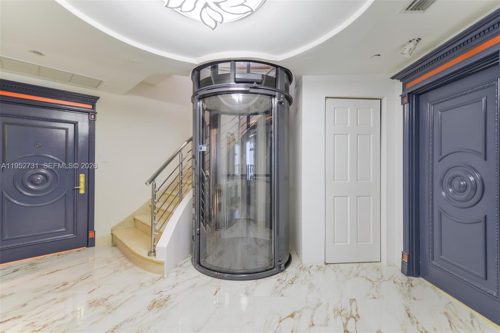 2800 ISL BLVD WILLIAMS IS - Residential