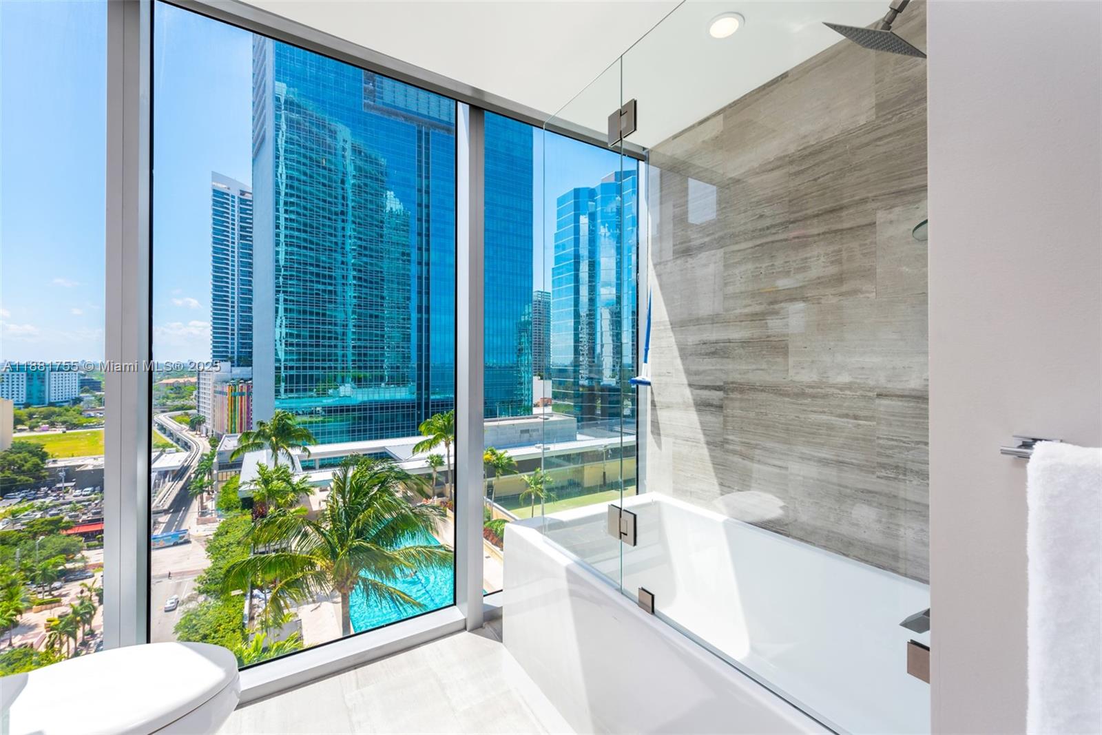 BRICKELLHOUSE CONDO - Residential Lease