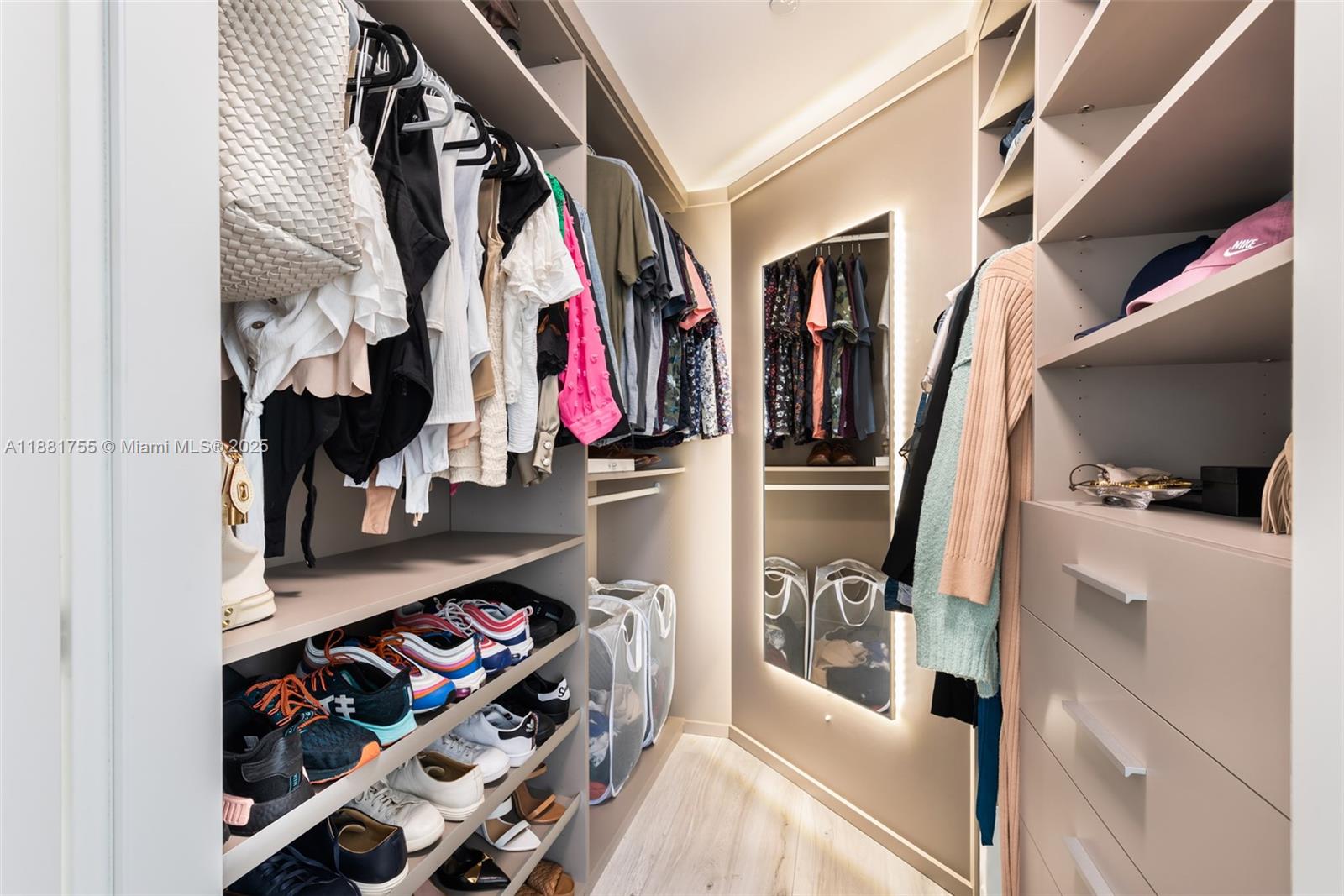 BRICKELLHOUSE CONDO - Residential Lease