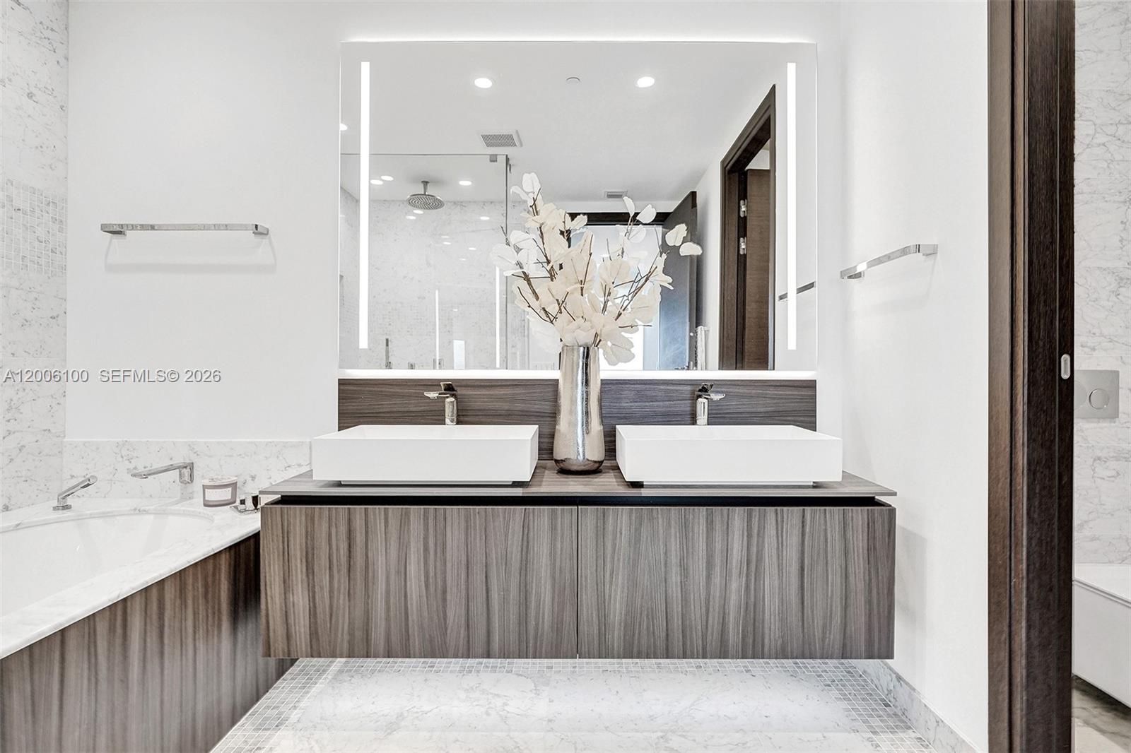 BRICKELL FLATIRON CONDO - Residential Lease