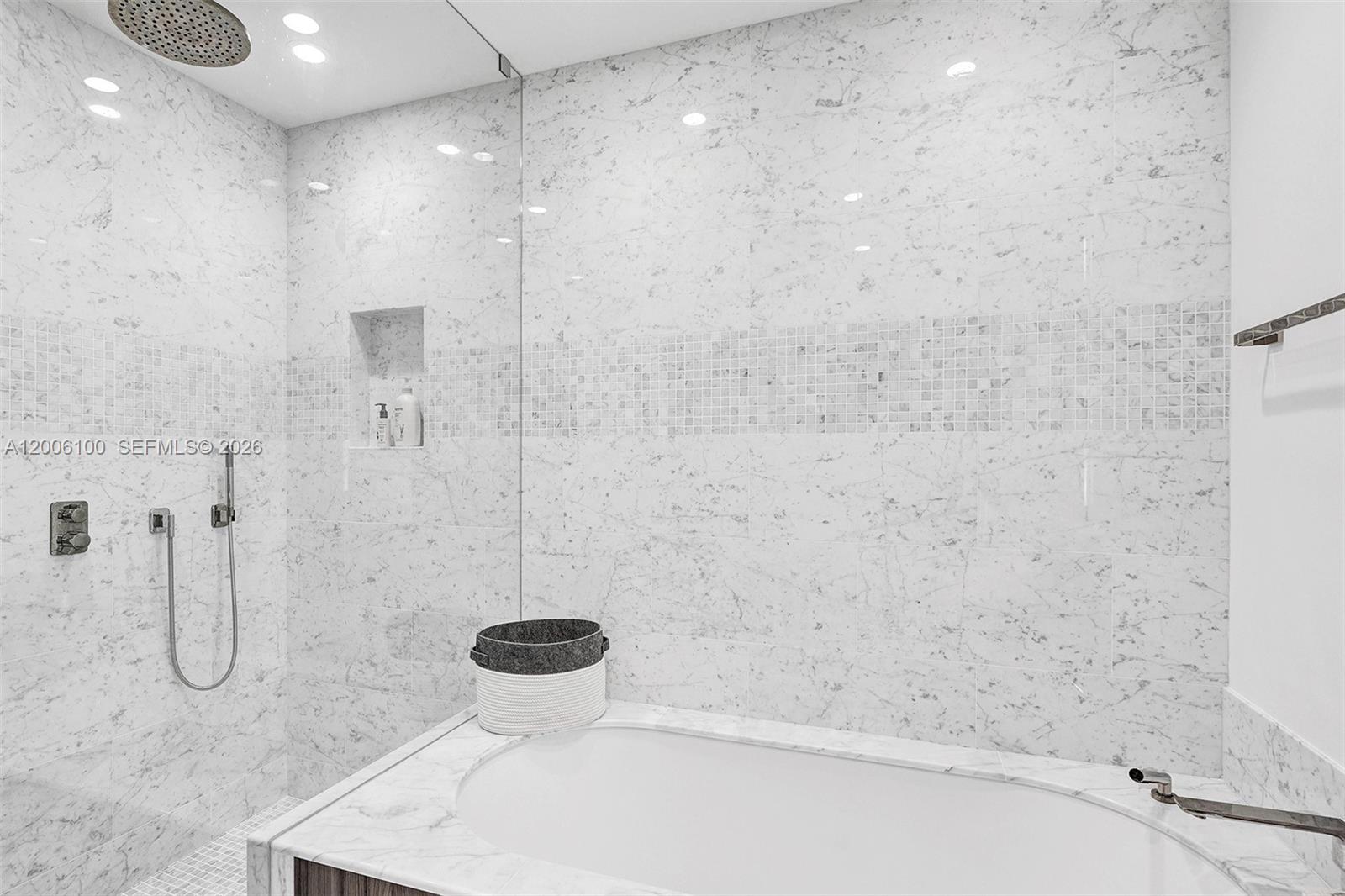 BRICKELL FLATIRON CONDO - Residential Lease