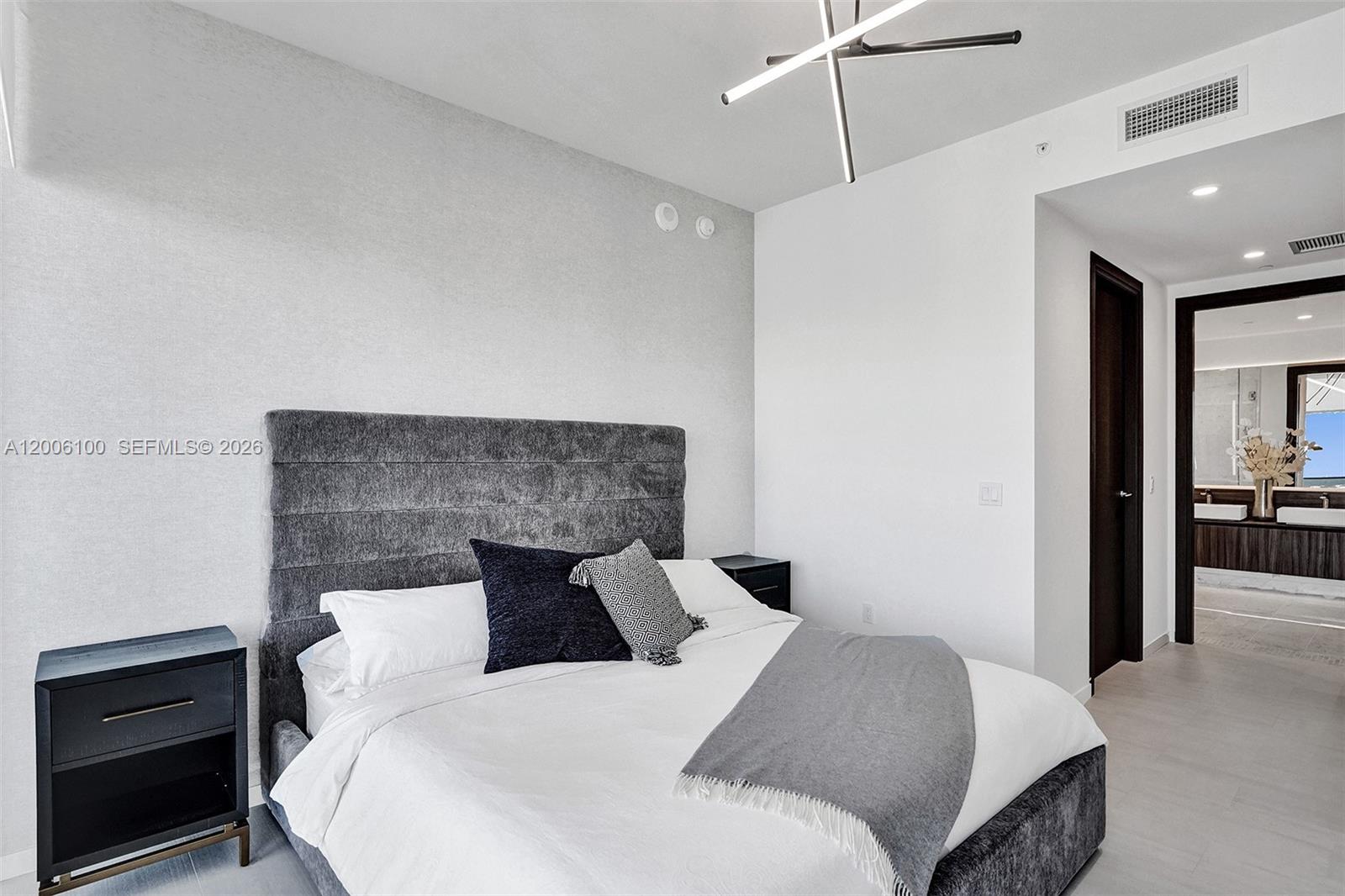 BRICKELL FLATIRON CONDO - Residential Lease