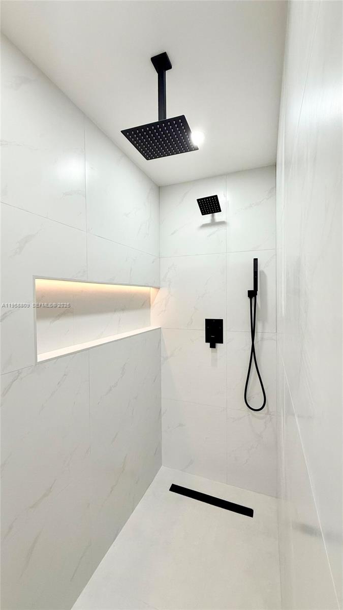 IVES ESTATES SEC 1 - Residential