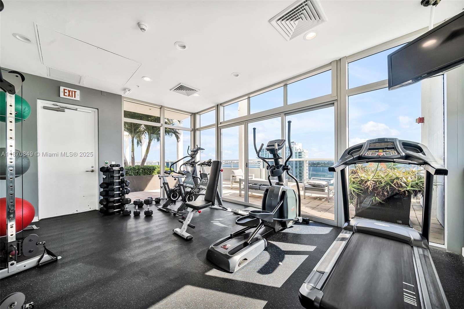 BLUE BAY TOWER CONDO - Residential