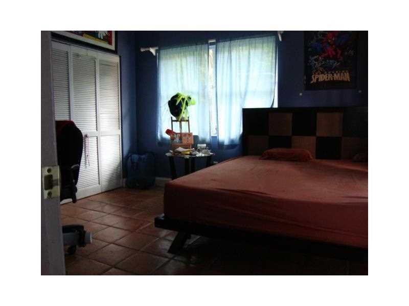 RAINBOWS END - Residential