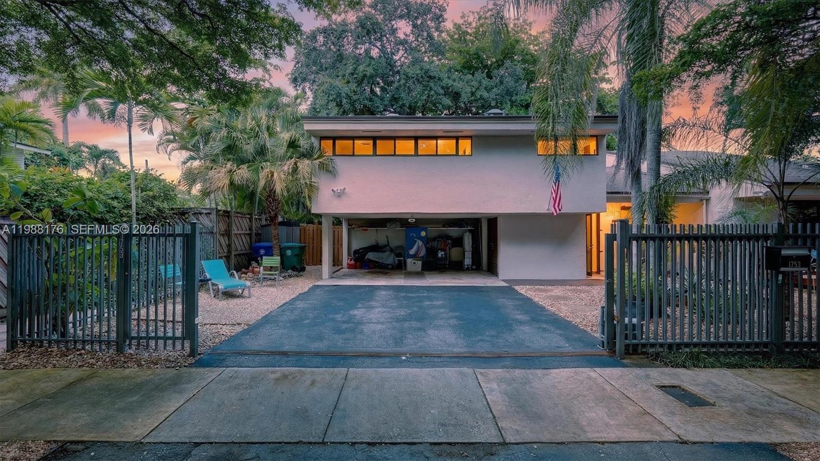 JOSEPH MNR - Residential