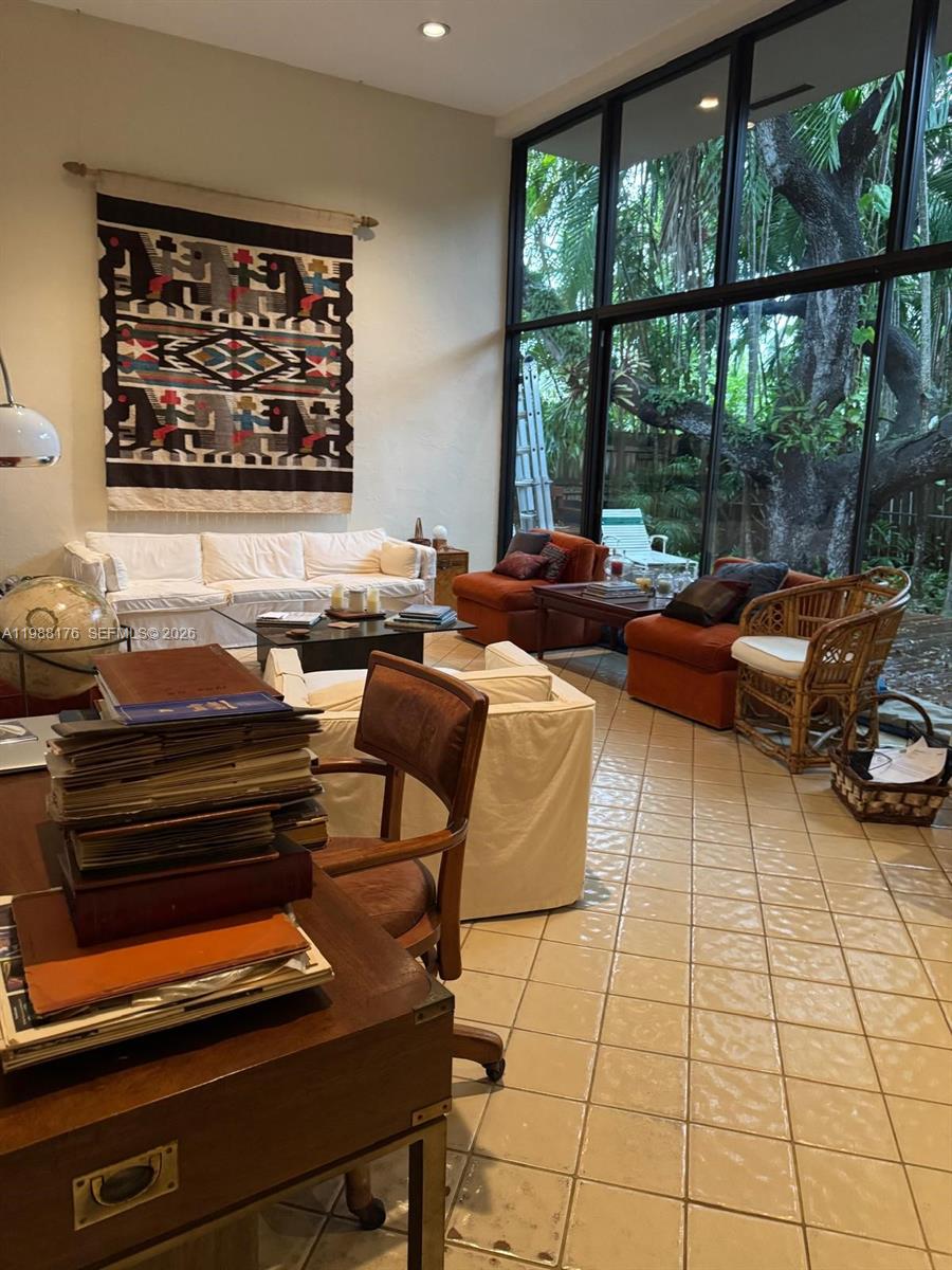 JOSEPH MNR - Residential