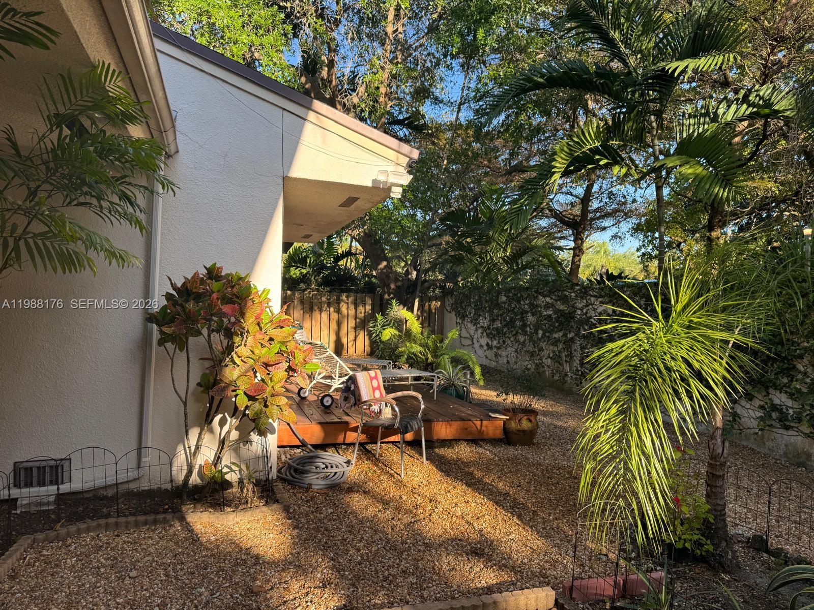 JOSEPH MNR - Residential