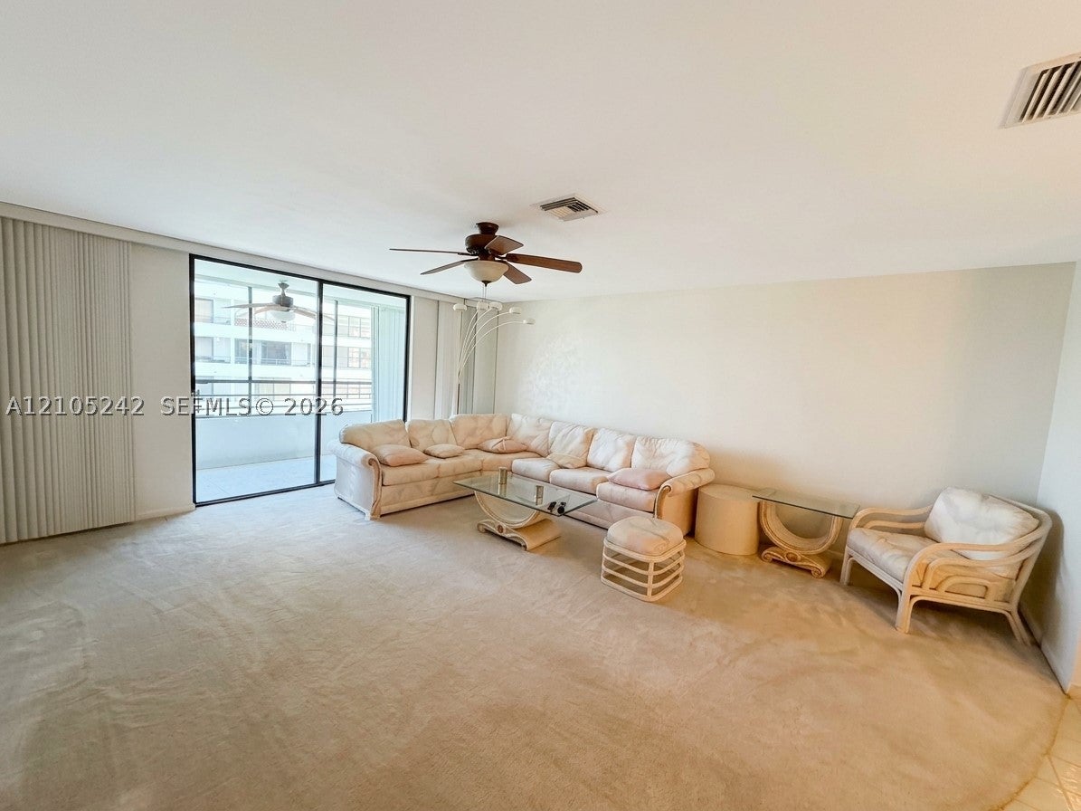600 Three Islands Blvd 1722