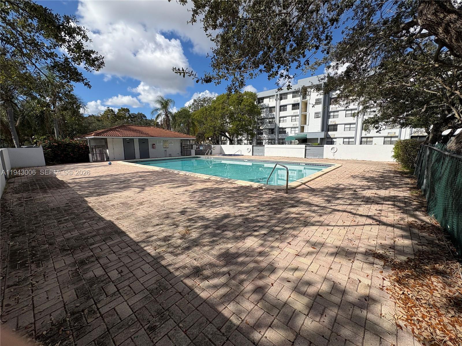 CORAL SPRINGS TOWER CLUB - Residential