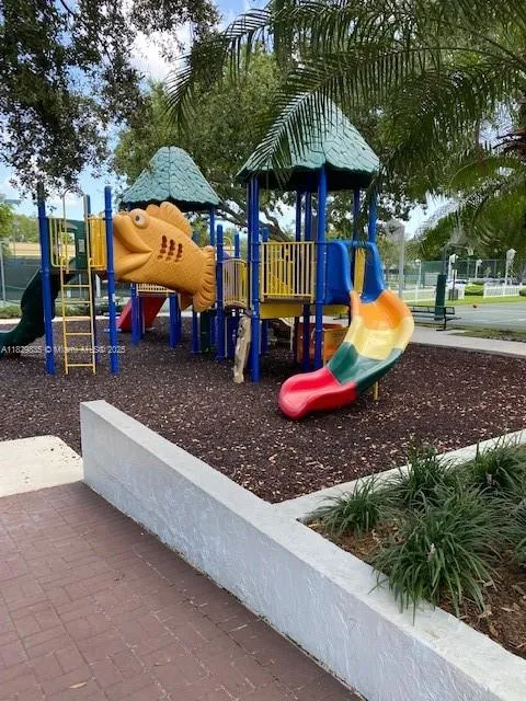 Miami, Florida 33196, United States, 4 Bedrooms Bedrooms, ,2 BathroomsBathrooms,Residential,Active,159356