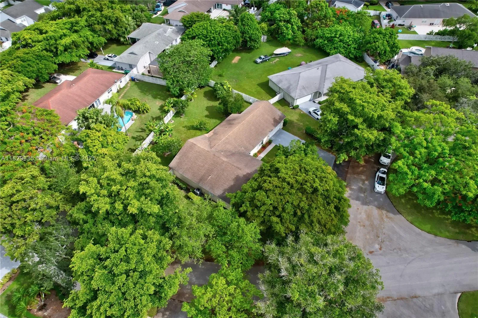 Miami, Florida 33196, United States, 4 Bedrooms Bedrooms, ,2 BathroomsBathrooms,Residential,Active,159356