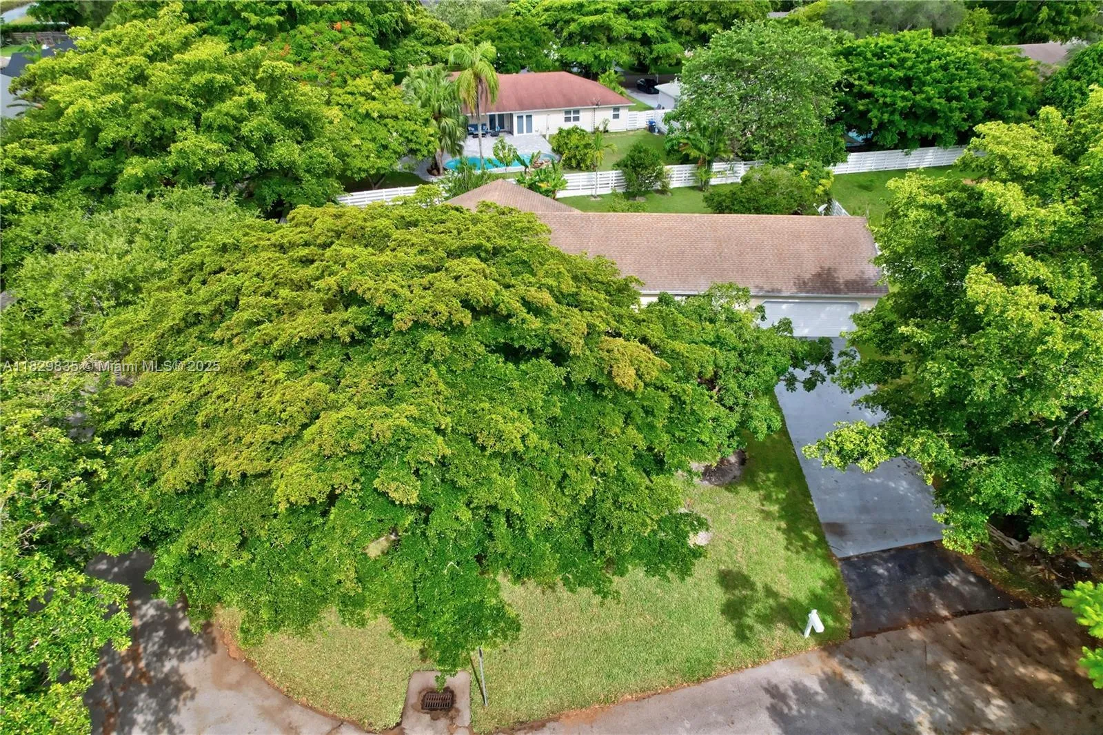 Miami, Florida 33196, United States, 4 Bedrooms Bedrooms, ,2 BathroomsBathrooms,Residential,Active,159356