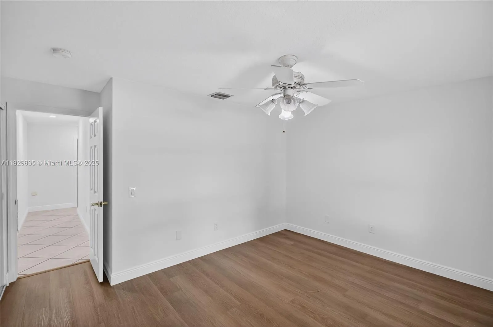 Miami, Florida 33196, United States, 4 Bedrooms Bedrooms, ,2 BathroomsBathrooms,Residential,Active,159356