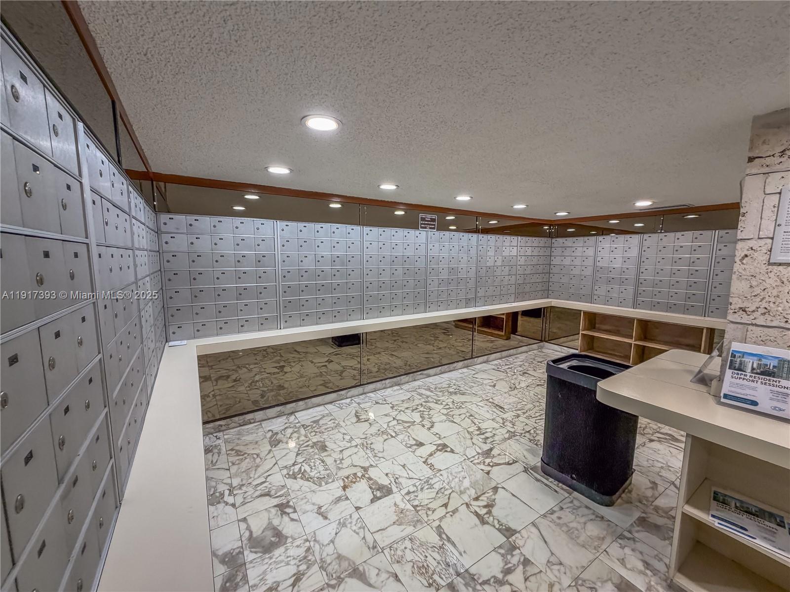 WINSTON TOWERS 500 CONDO - Residential