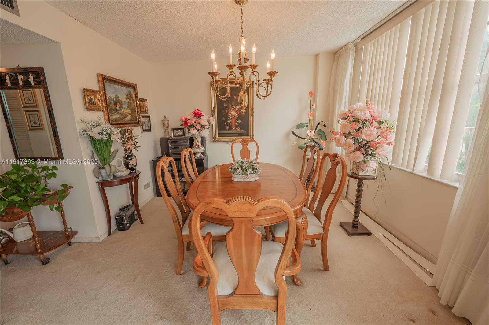 WINSTON TOWERS 500 CONDO - Residential